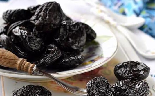 Чернослив при запоре