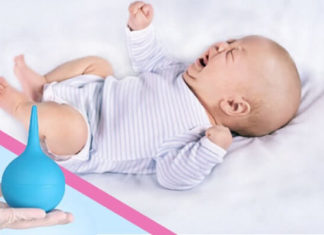 Как сделать клизму новорождённому