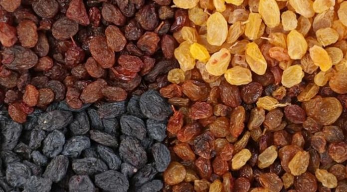 Изюм при запоре